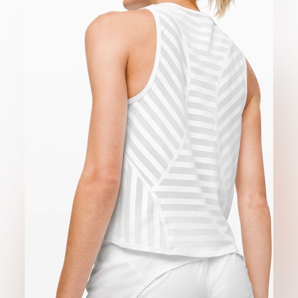 Lululemon Off and Running Tank size 6 - Picture 3 of 9